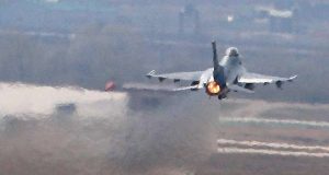 F-16 fighter jet takes off